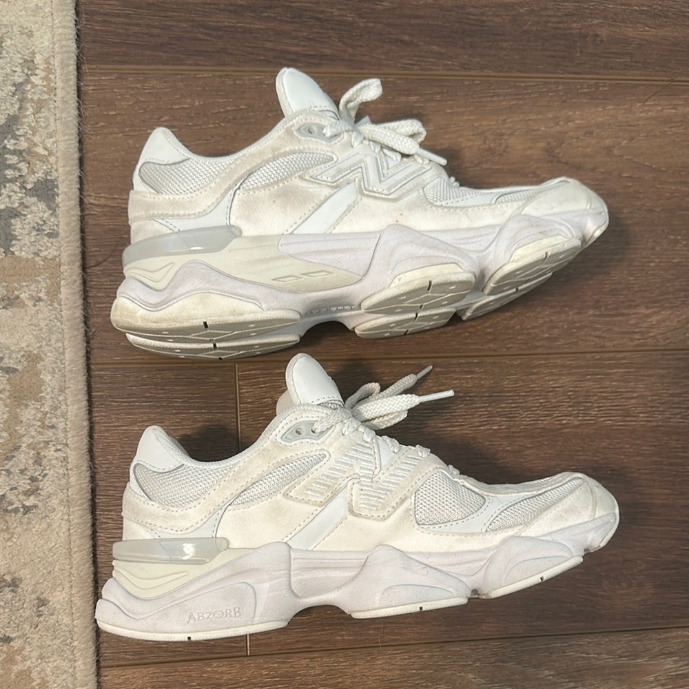New Balance Women's White Chunky Athletic Sneakers - Picture 6 of 6